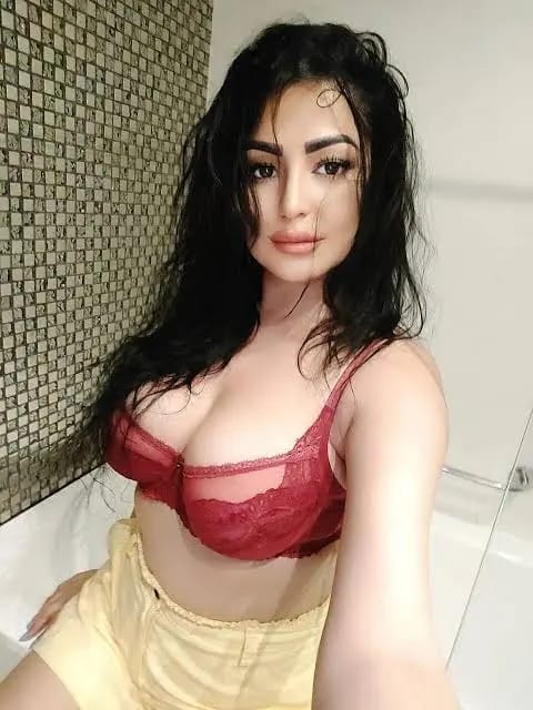 Call girls escort services titwala
